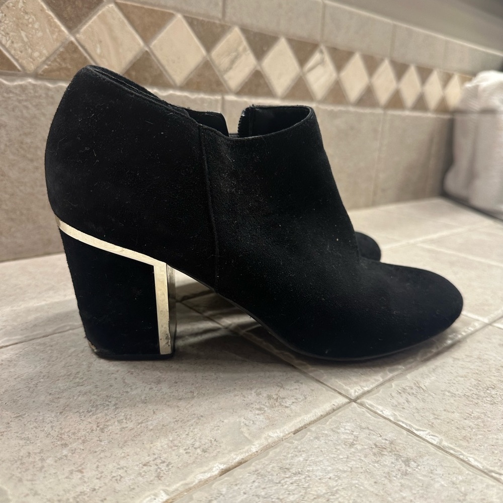 Black booties heels